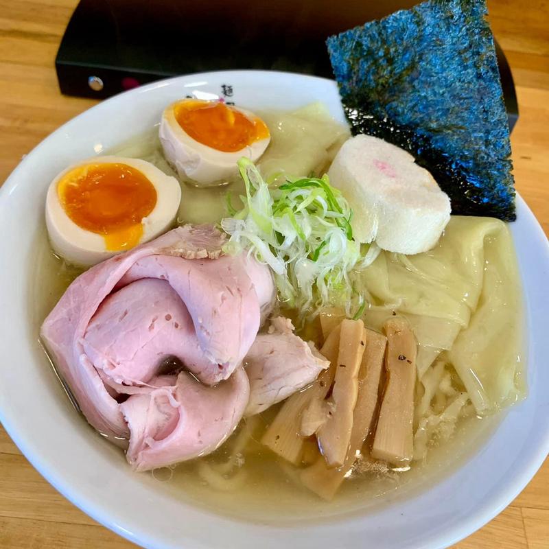 百姓の塩ワンタン麺(麺屋 しん蔵)
