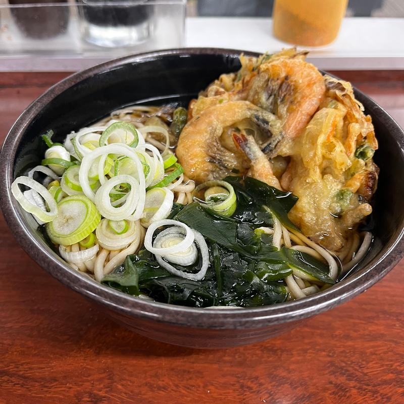 海老かき揚げそば(そば処 新田毎)