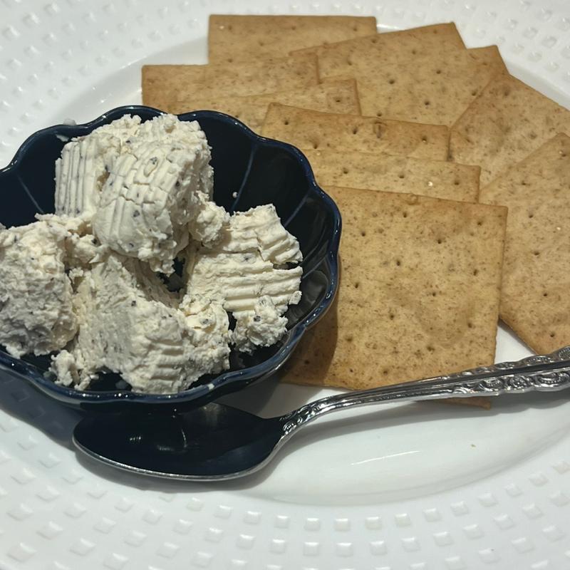 チーズクラッカー(明石の魚と地元野菜と黒毛和牛 BAR OTTO)