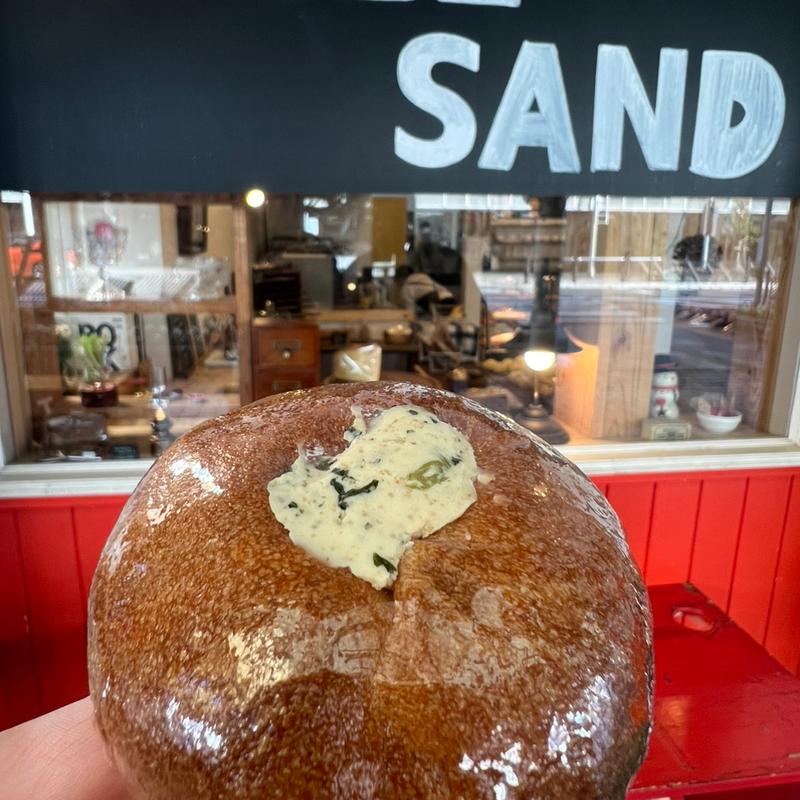 野沢菜と明太子のクリームチーズのベーグル(パン&デリ・デマージ)