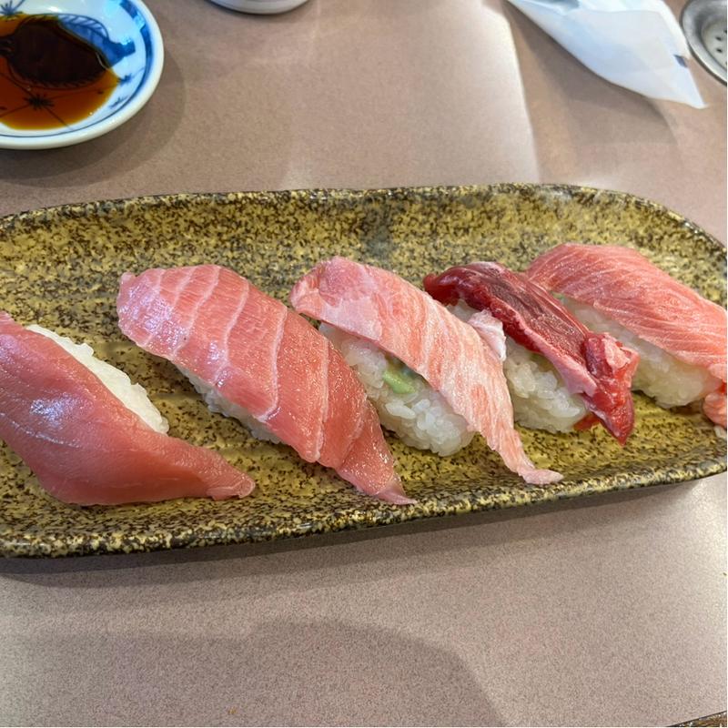 伊達まぐろ5貫(廻転ずし とっぴ～ 宮前通店 )