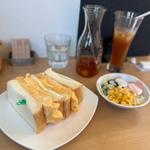 厚焼き卵サンドセット(cafe サテンカーリトイボ)