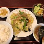 野菜炒め定食(三龍亭)