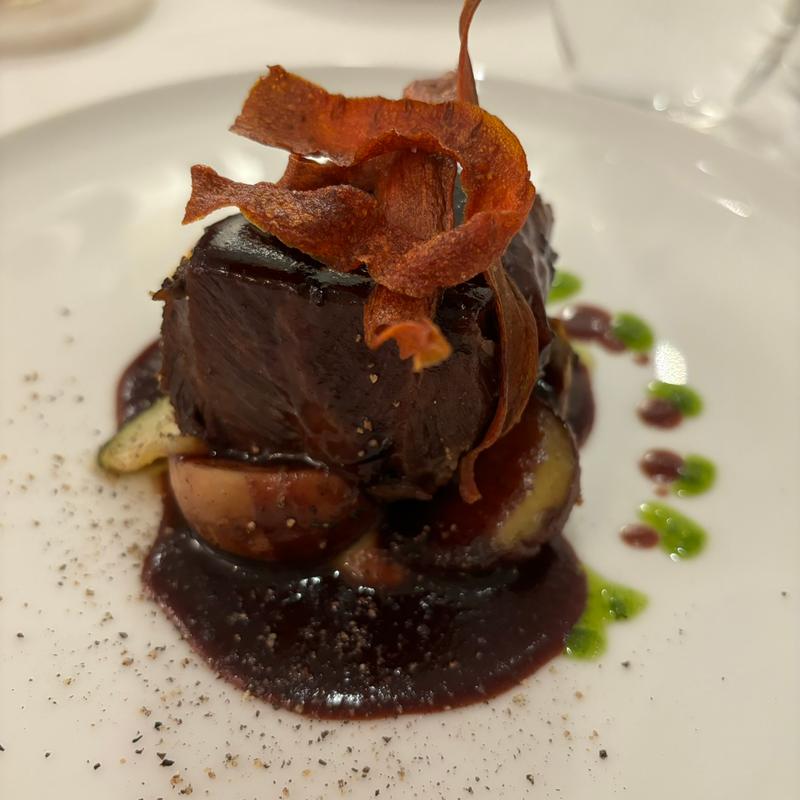 牛肉の赤ワイン煮(シャルム 代々木店)