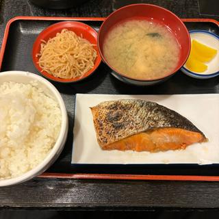 焼き鮭定食(もみじ)