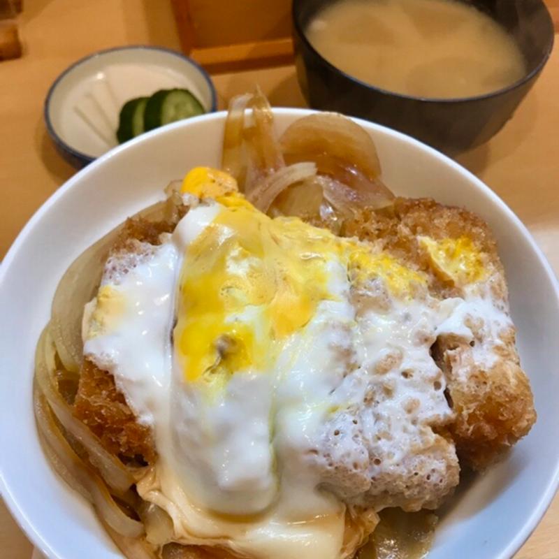 カツ丼(とんかつ燕楽 （エンラク　池上）)