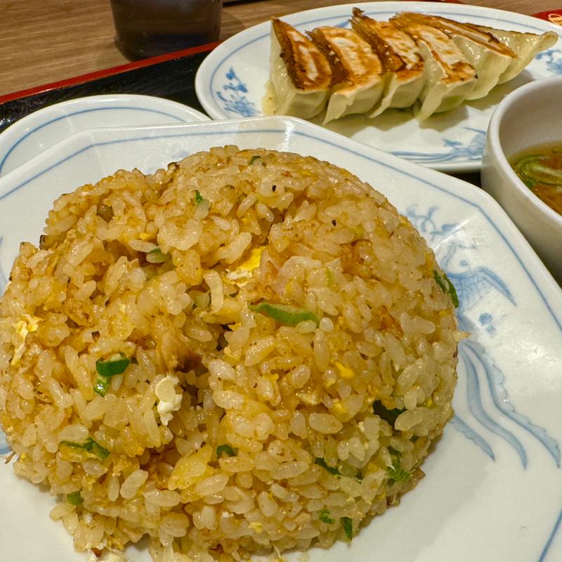 チャーハン スープ付き 餃子セット(福しん　水天宮前T-CAT店)