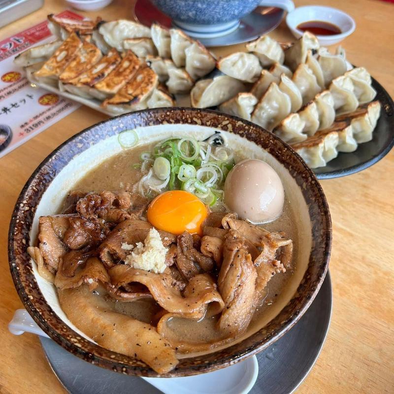 炙り豚バラ味噌らぁめん(らぁめん 秀 金澤 野々市店)