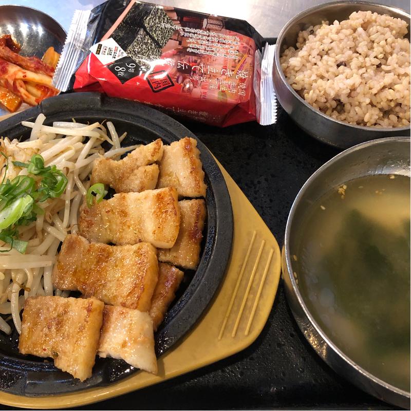 壺漬け豚バラ焼肉定食(韓豚屋 八重洲店)