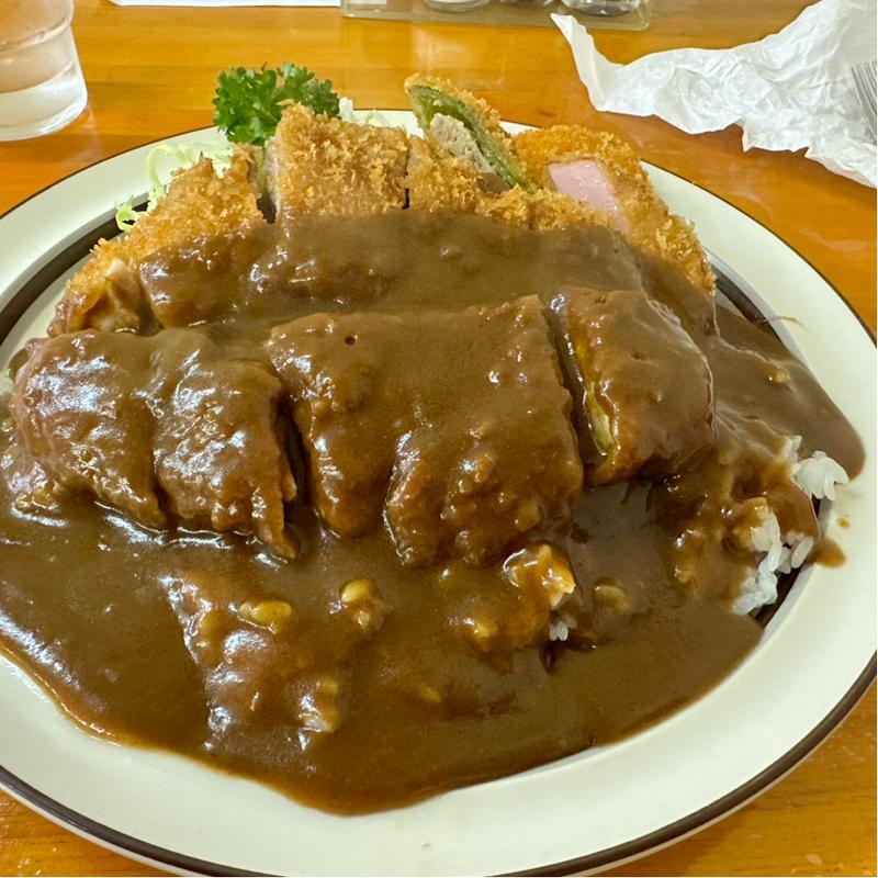 カツカレー(洋食 ゾロ)