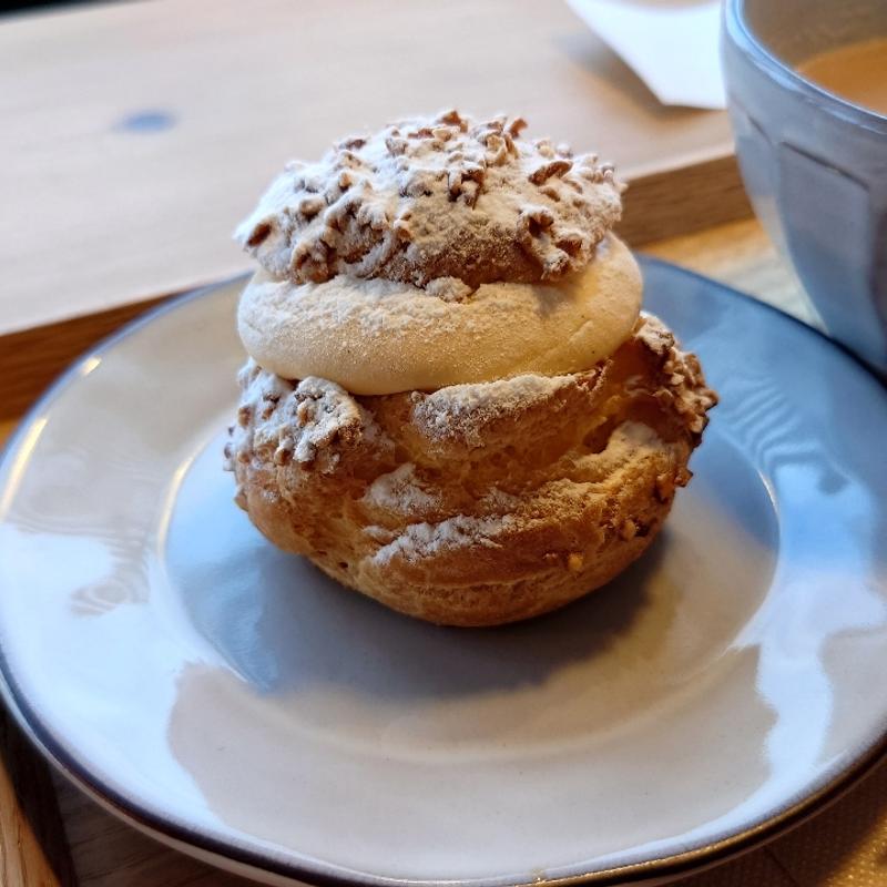 シュークリーム(cafe&cake Kicca)