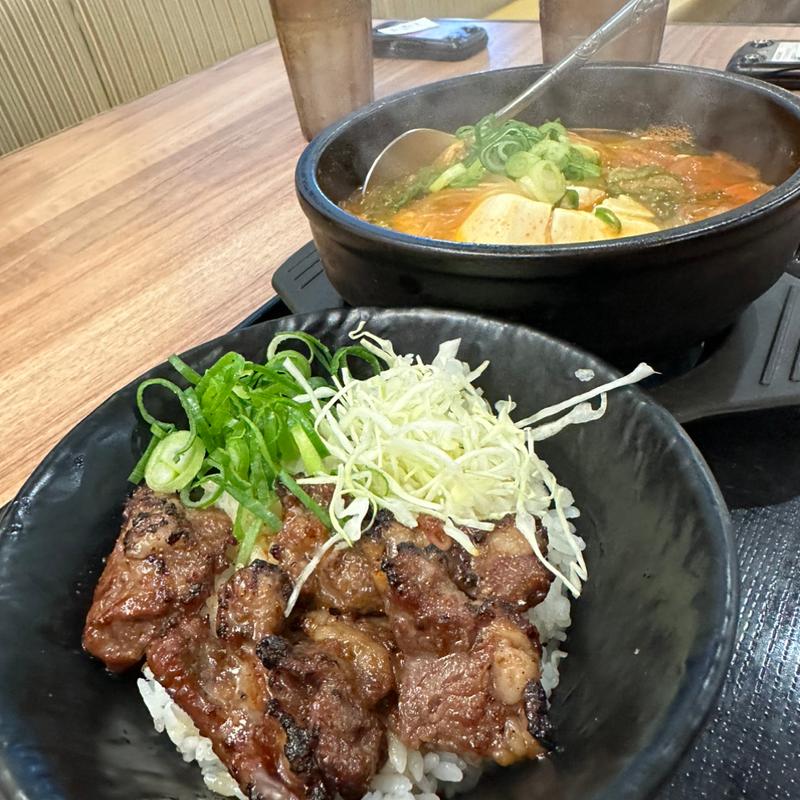 スンドゥブセット上カルビ丼(韓どん （カンドン）)