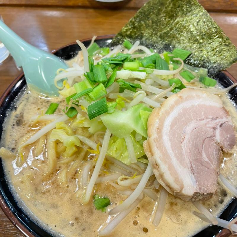 味噌ラーメン(横濱家系ラーメン とりとん)