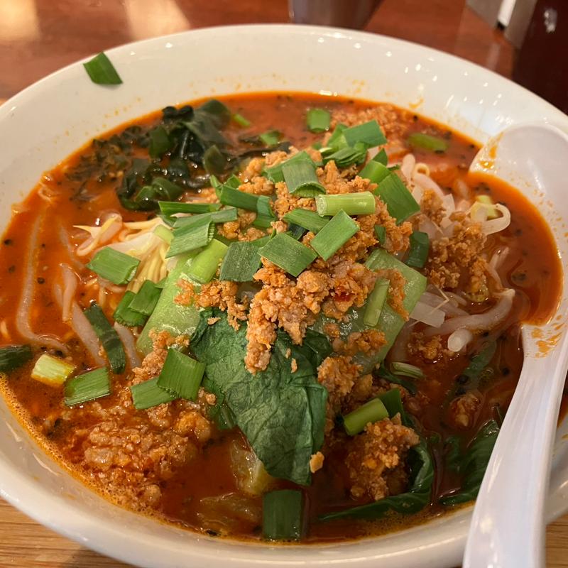 黒胡麻担々麺とルーローハンのセット(台湾担仔麺 )
