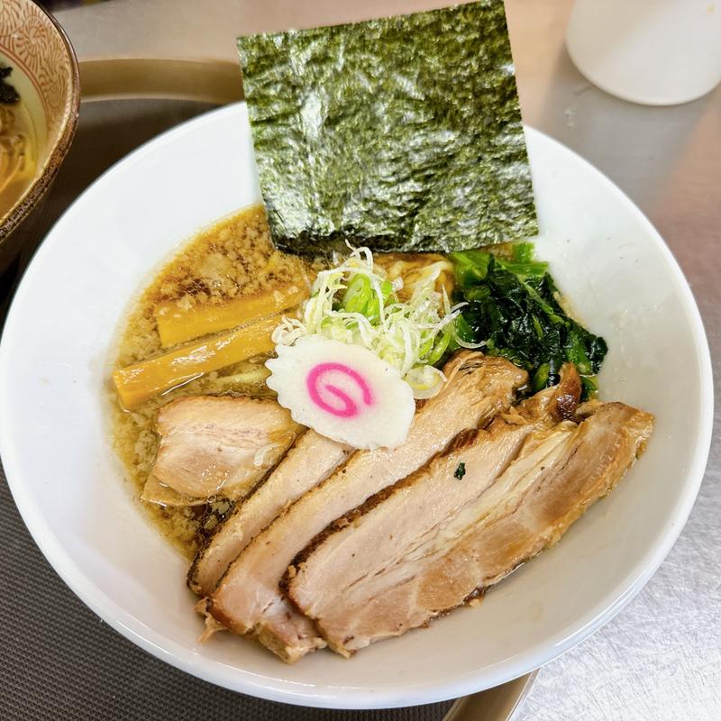 醤油拉麺(諭吉 麺童豚多)