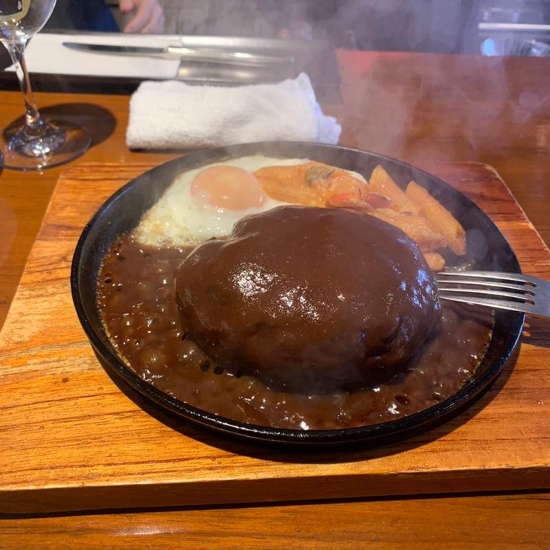 鉄板ハンバーグ 320g(ハンバーグ&スパゲティ とまと)