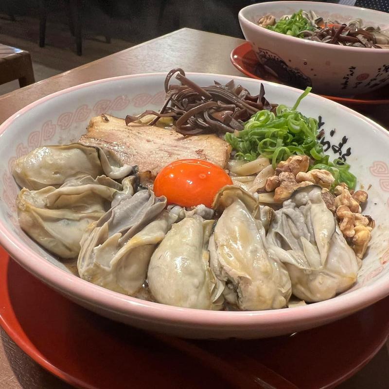 濃厚牡蠣煮干し豚骨まぜそば B(麺屋 桜息吹 西宮本店)