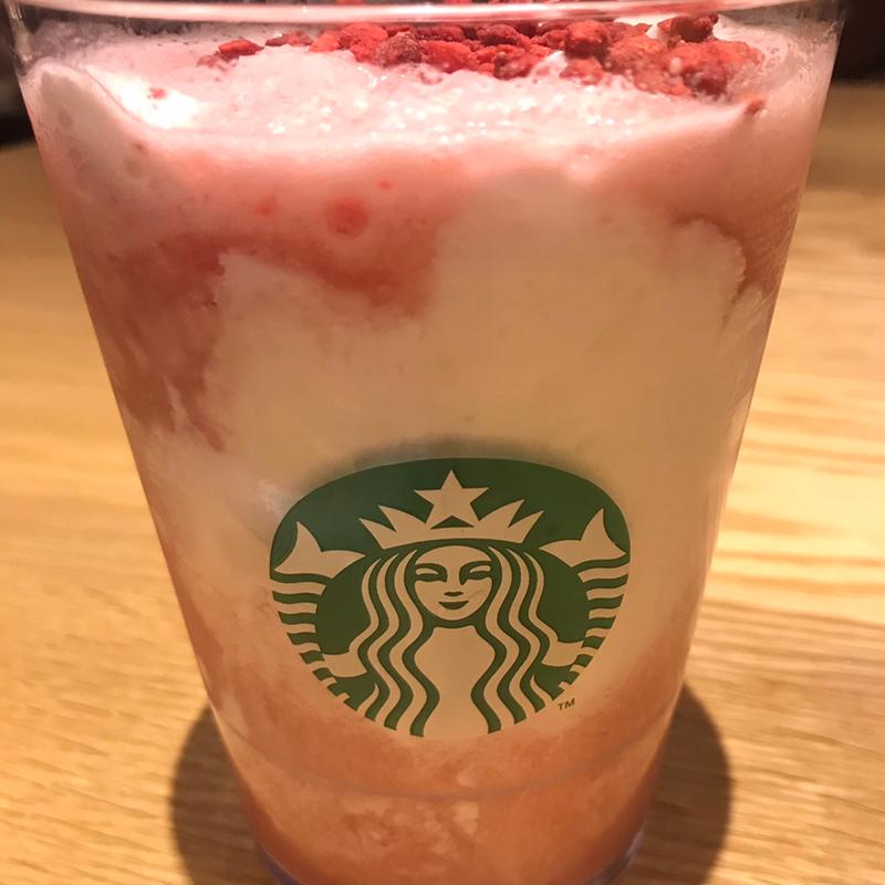 ストロベリー＆パッションティーフラペチーノ(スターバックス コーヒー グランフロント大阪南館6階店)