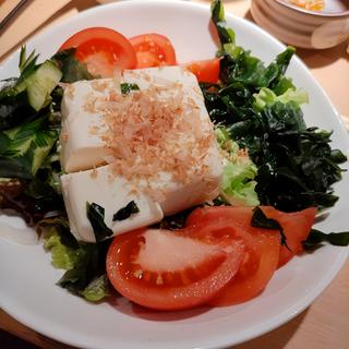 豆腐とトマトサラダ