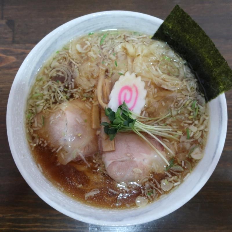 ワンタン麺(かこい食堂)