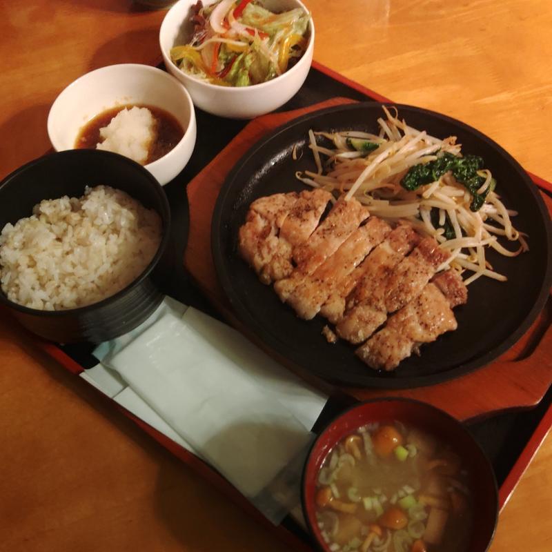 白金豚ステーキ　ポン酢おろし(ビアック大盛軒 )