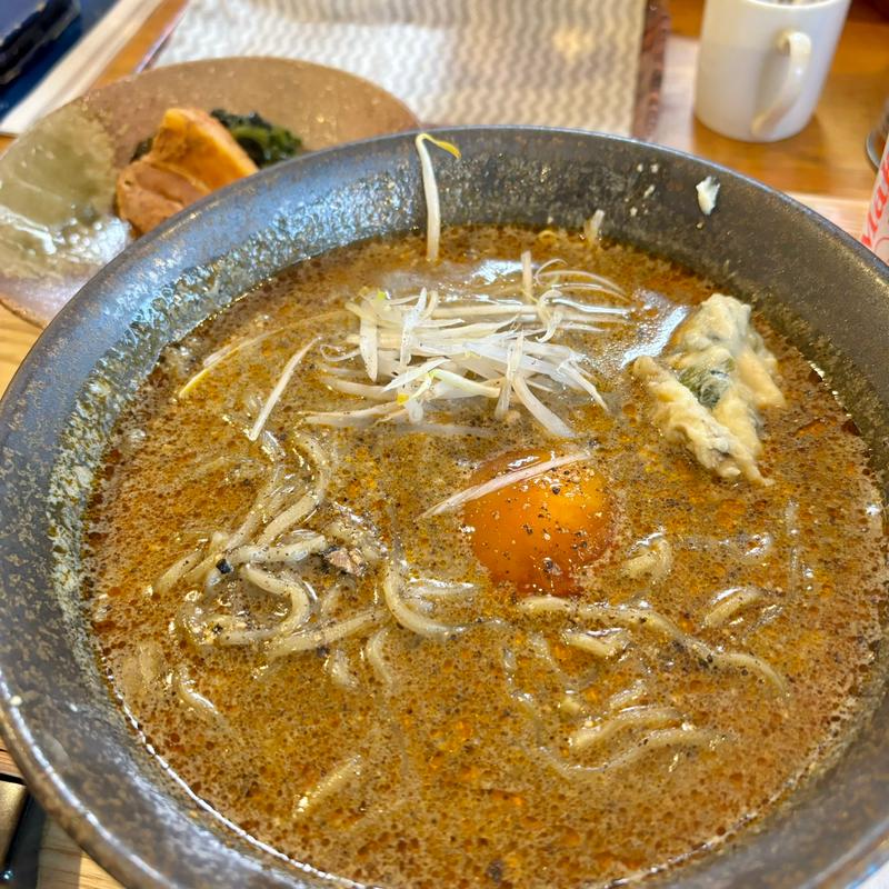 とんこつカレーラーメン(スペインバル GA(かくれが))