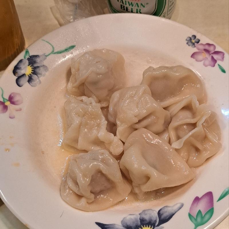水餃子(水餃子 青島食堂)