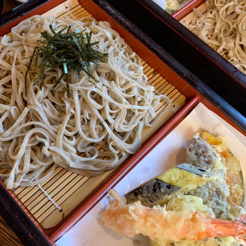 ざるそば、天ぷら(縁鹿庵 （エンロクアン）)