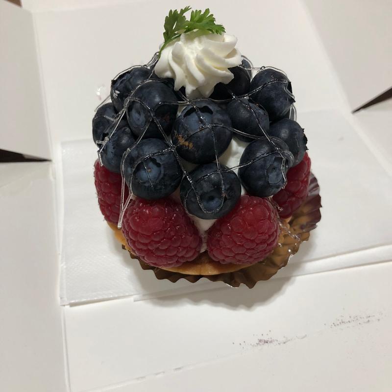 ベリータルト(創作ふらんす菓子 NAO)