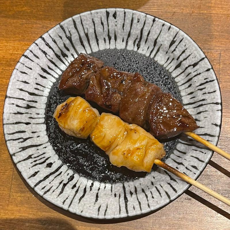 上ミノとハラミ(炭火焼き鶏 串焼きホルモン居酒屋 月のあかり 野田阪神本店)