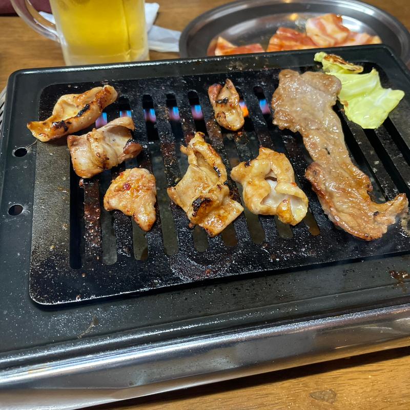 ホルモン　ジンギスカン(新香苑 )