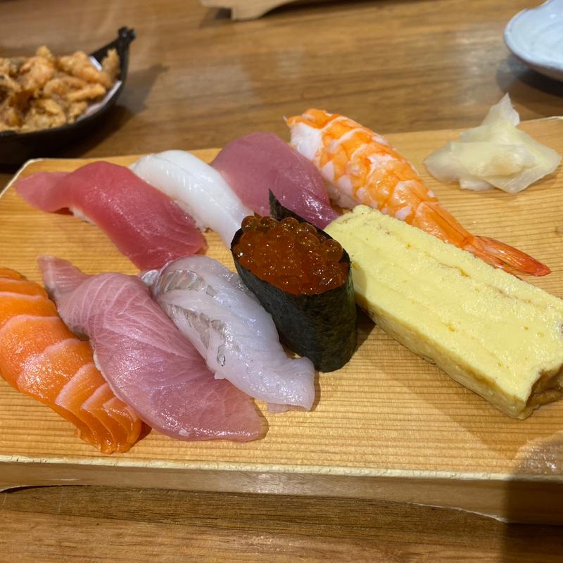 近海8貫ランチ(沼津 魚がし鮨 丸ビル店)