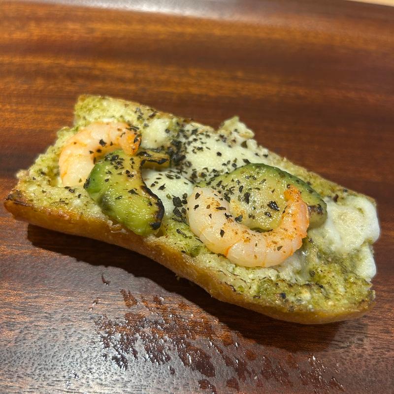 エビとアボカドのタルティーヌ(ブーランジェヤマダ )