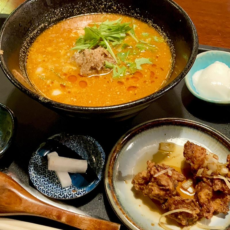 白胡麻担々麺定食(麻辣専門店サカホンキッチン)