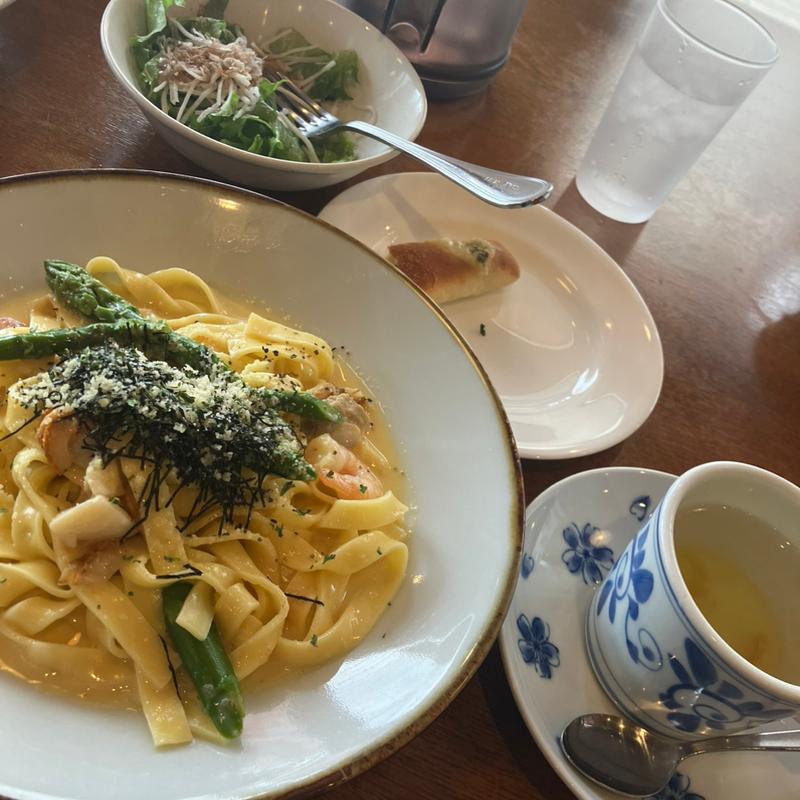 クリームパスタとパン食べ放題セット(鎌倉パスタ 大阪東住吉店)