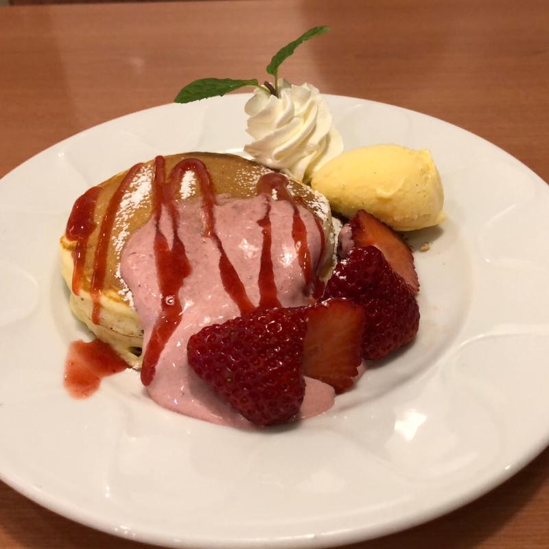 あまおうのバターミルクパンケーキ 2枚(デニーズ 清水インター店 （Denny's）)