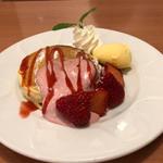 あまおうのバターミルクパンケーキ 2枚