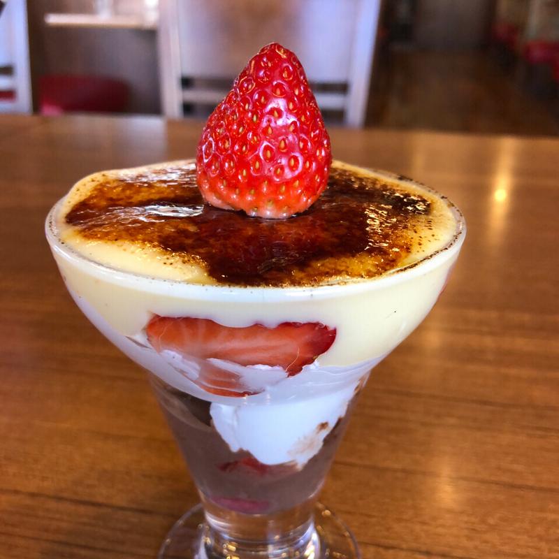 苺とチョコのブリュレ仕立て(トマト＆オニオン 我孫子店)
