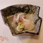 鯛の昆布締めと帆立(ひろ作 （ひろさく）)