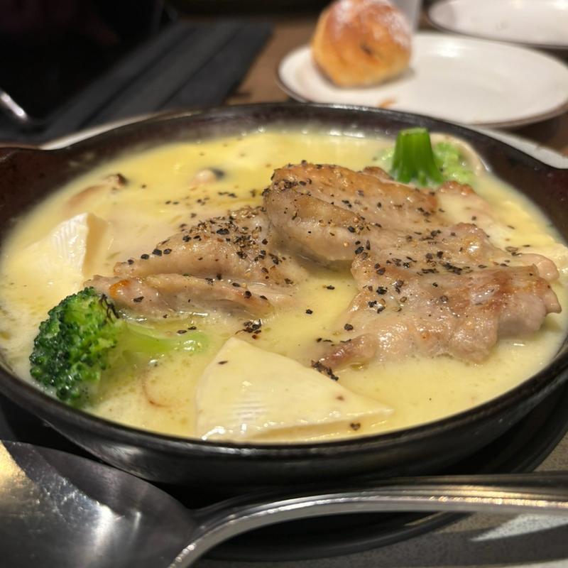 チキンとカマンベールチーズのホワイトシチュー(バケット)