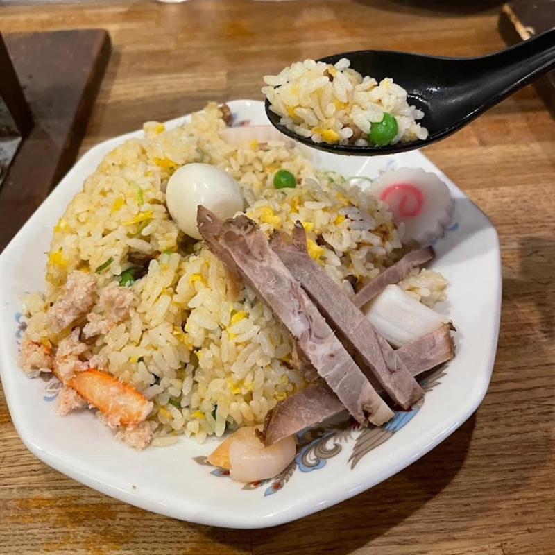 五目チャーハン(龍王 （リュウオウ）)