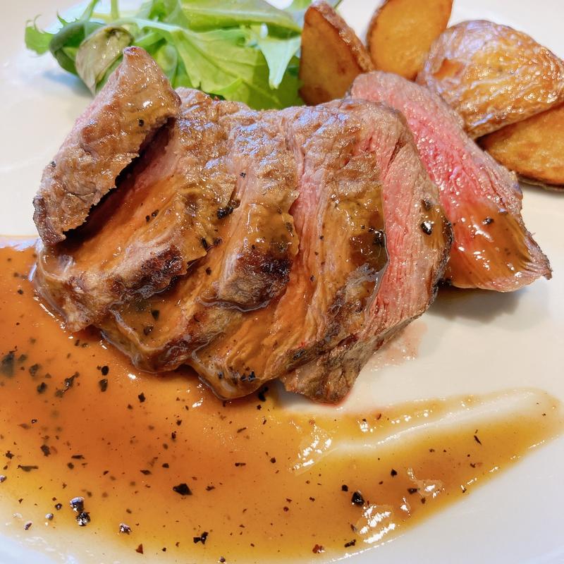九州産黒毛和牛ランイチ肉のステーキランチ(Le Bar a Vin52 AZABU TOKYO 関内店)