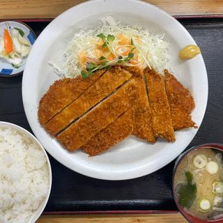 チキンカツ定食(インター食堂 富田店 )
