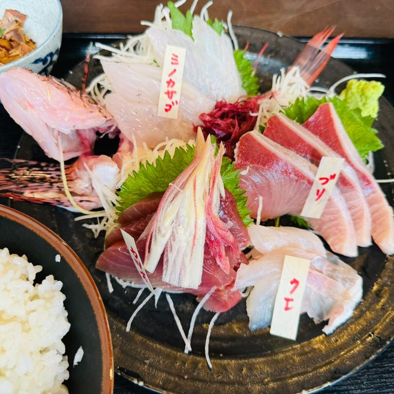 刺身定食(魚平食堂)