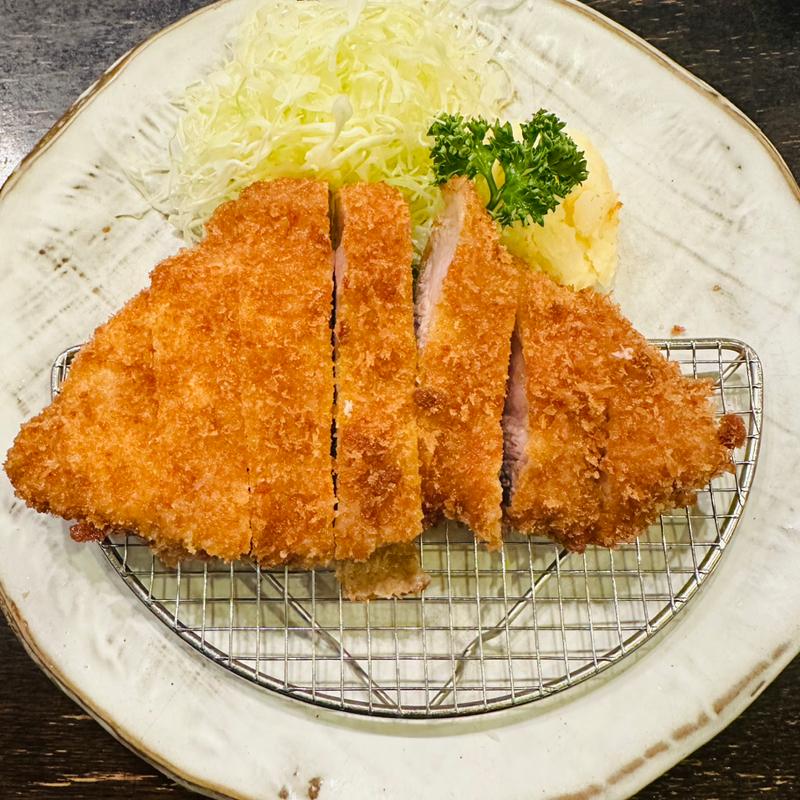 ロースカツ定食(すゞ家 赤門店)