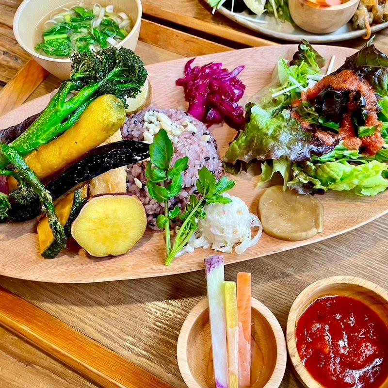 車麩カツと野菜プレート(農家Cafe Raku)