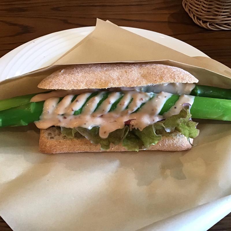 アスパラドック(裏磐梯カフェ（裏磐梯レイクリゾート内）)