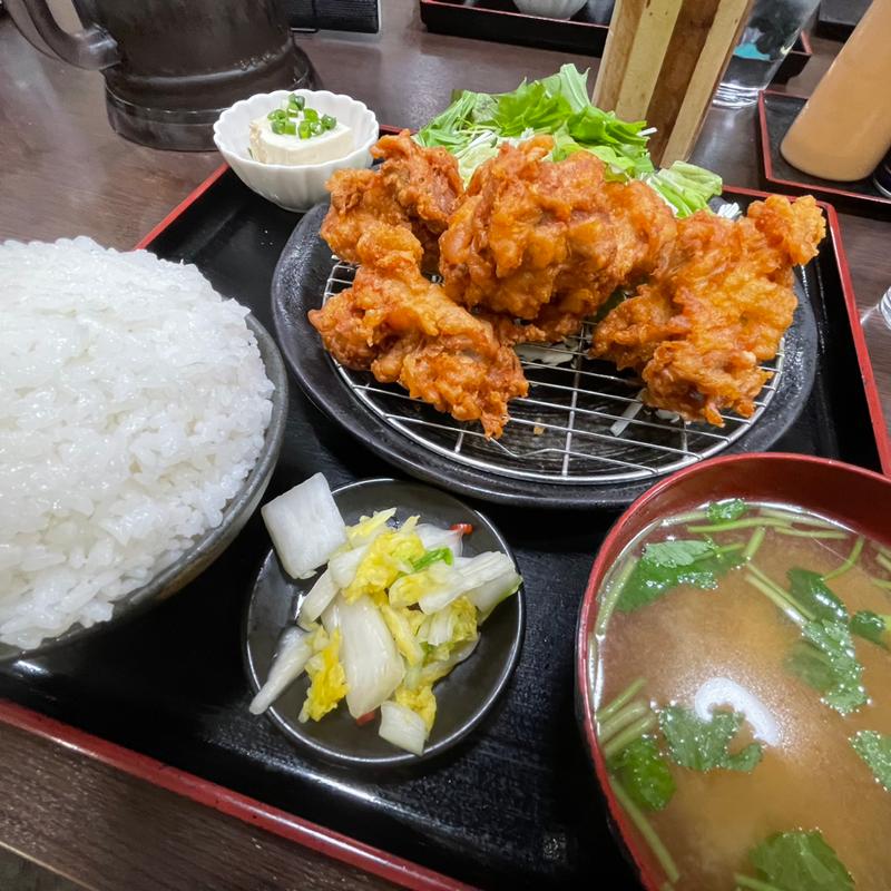 から揚げ定食ハーフ(久美食堂)