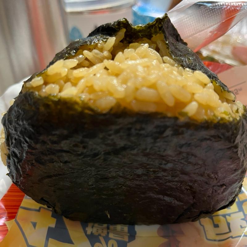 盛りすぎツナマヨおにぎり(ローソン 奈良角振町店)