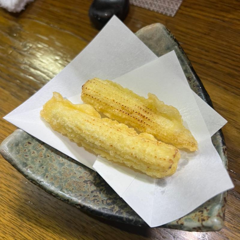 ヤングコーンの天ぷら(よもぎ)